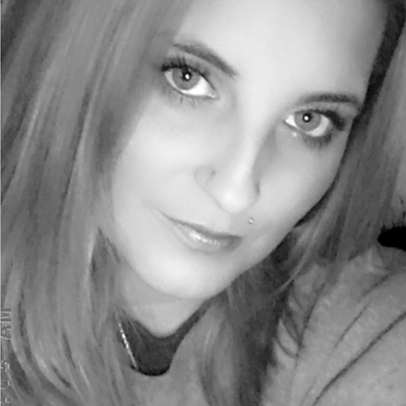 Meet your Posher, Amber - Picture 6 of 16